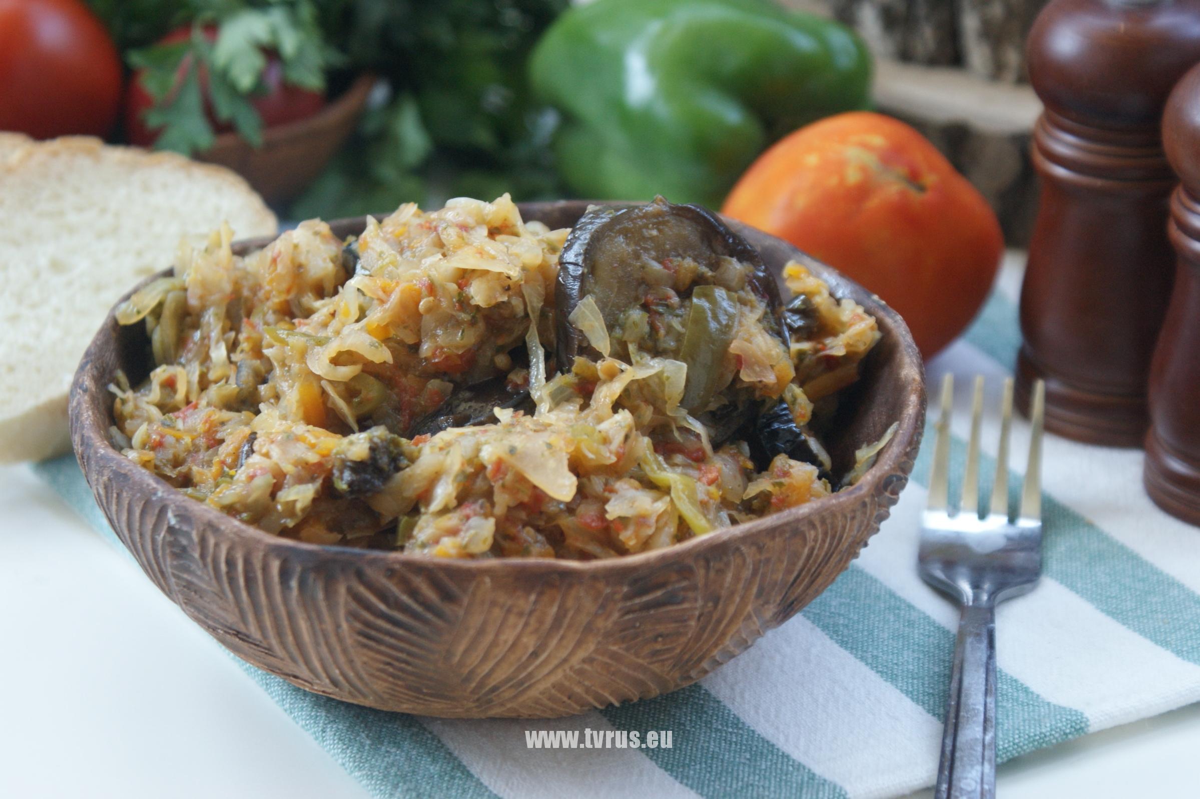 капуста с баклажанами